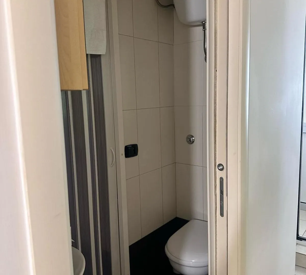 The Suite Bari 0*,